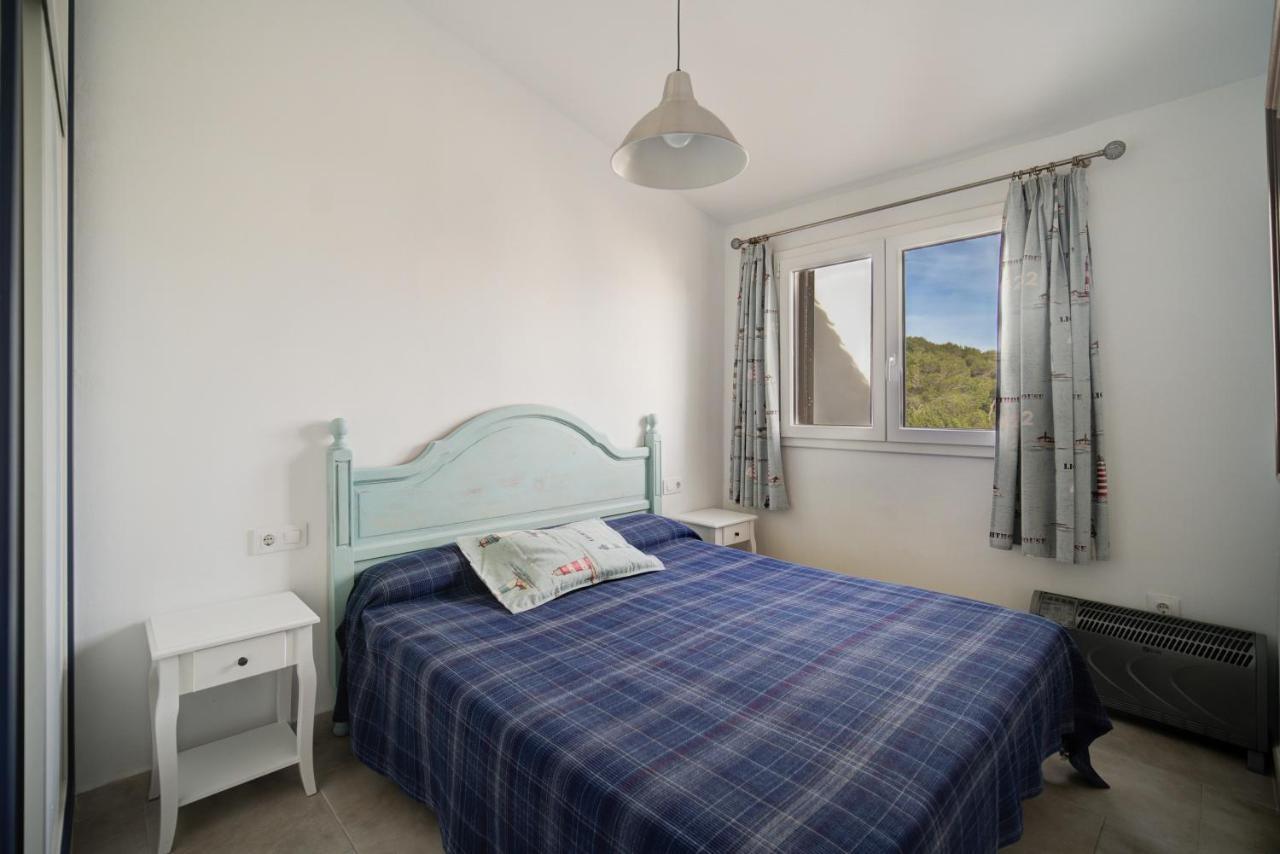 Vista Faro-Apartamento Con Balcon Que Mira Al Mar Cala en Bosch Esterno foto